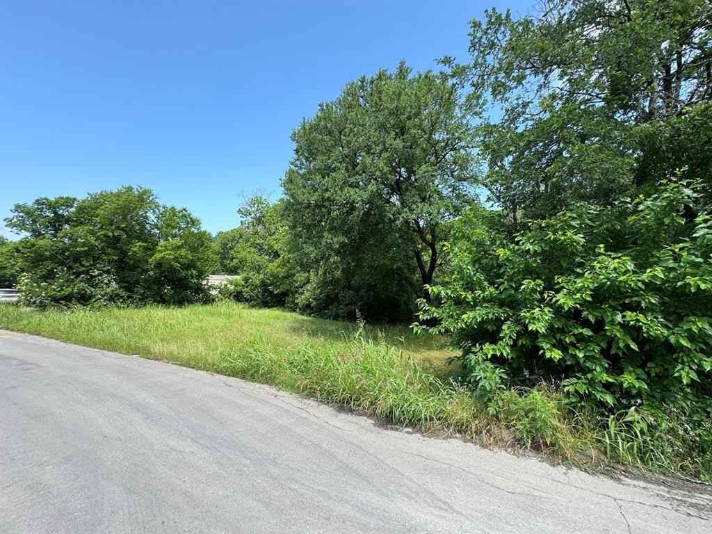 214 Diana Dr  