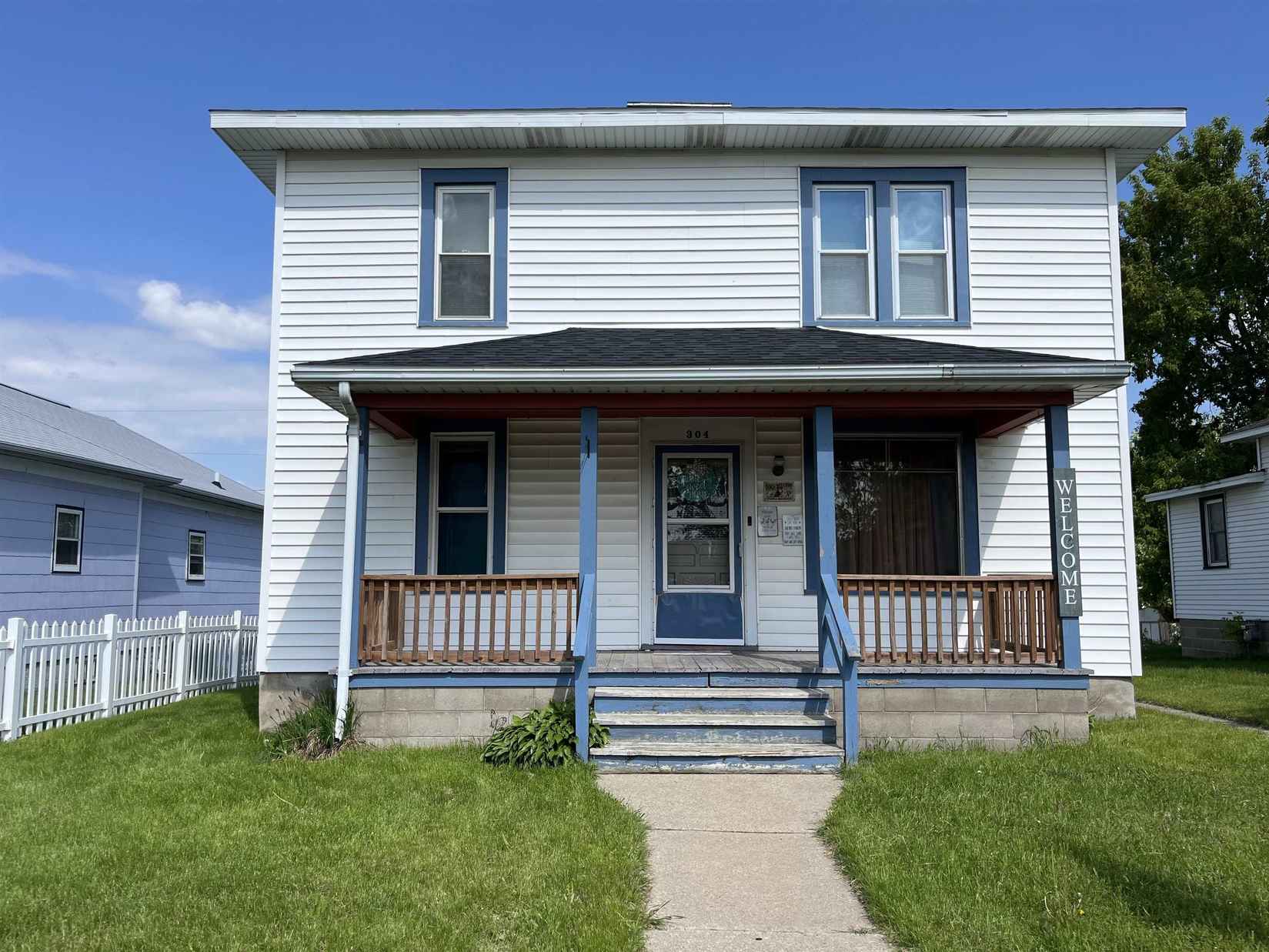 304 Kilbourn Ave  