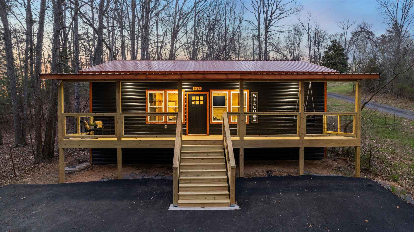 1469 NEWCOMB Holw RD  