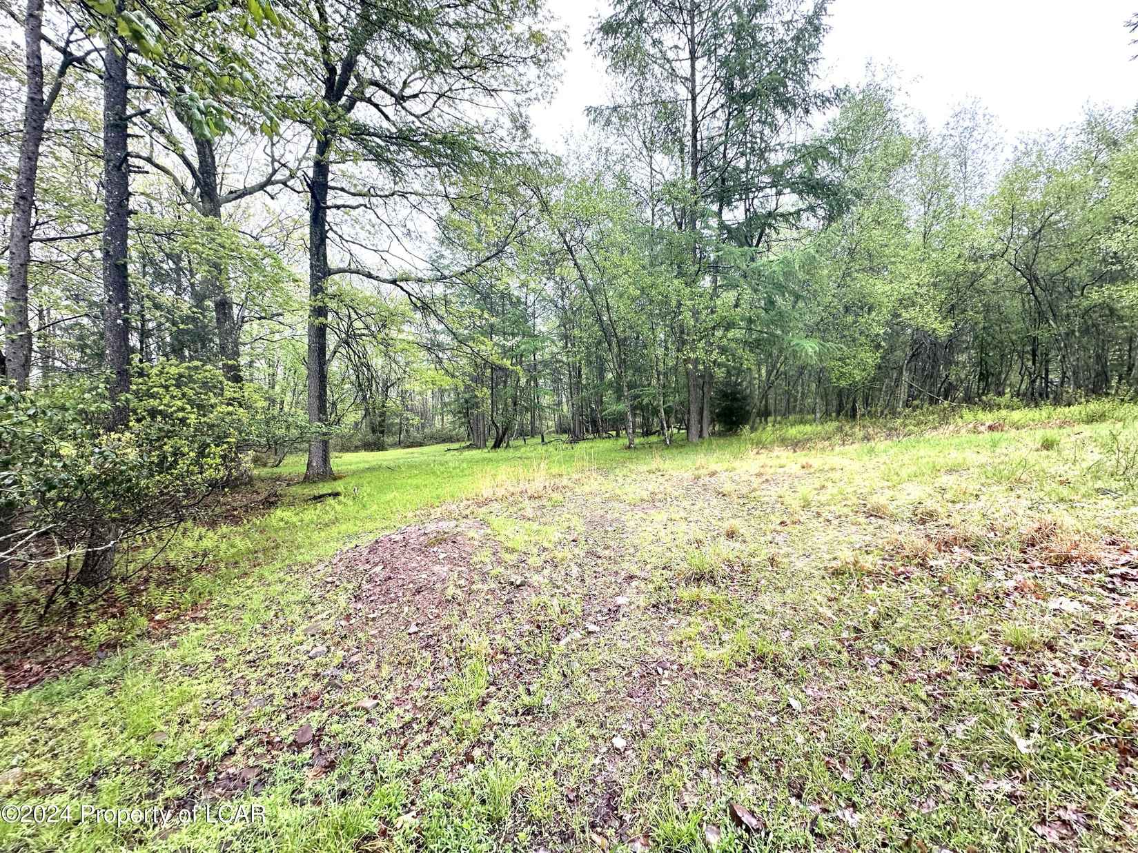 003 Adj738 Foster Ave  