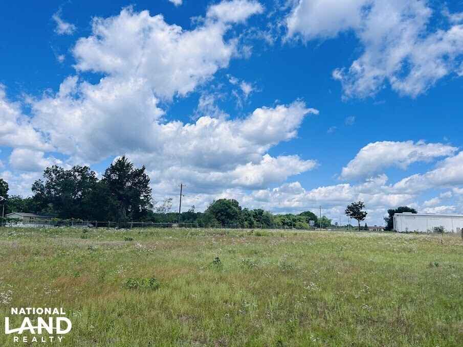 2077 South Hwy 41  