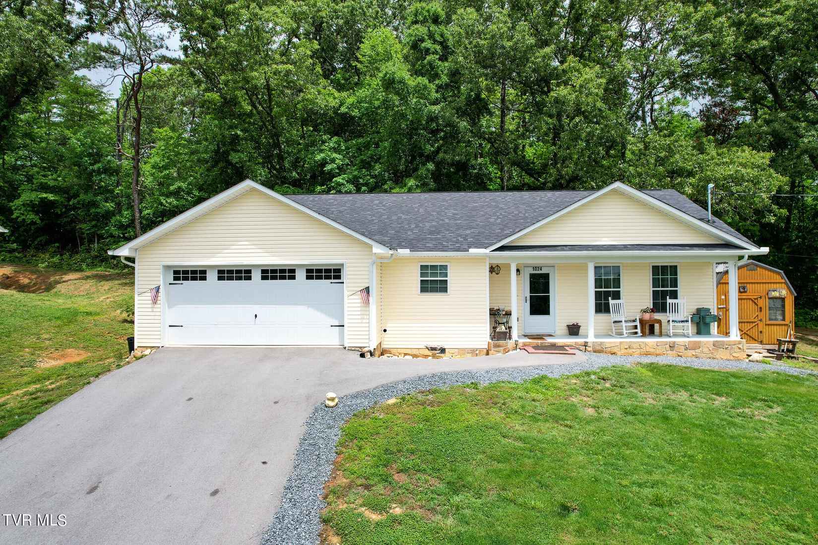 1024 Rosella Dr  