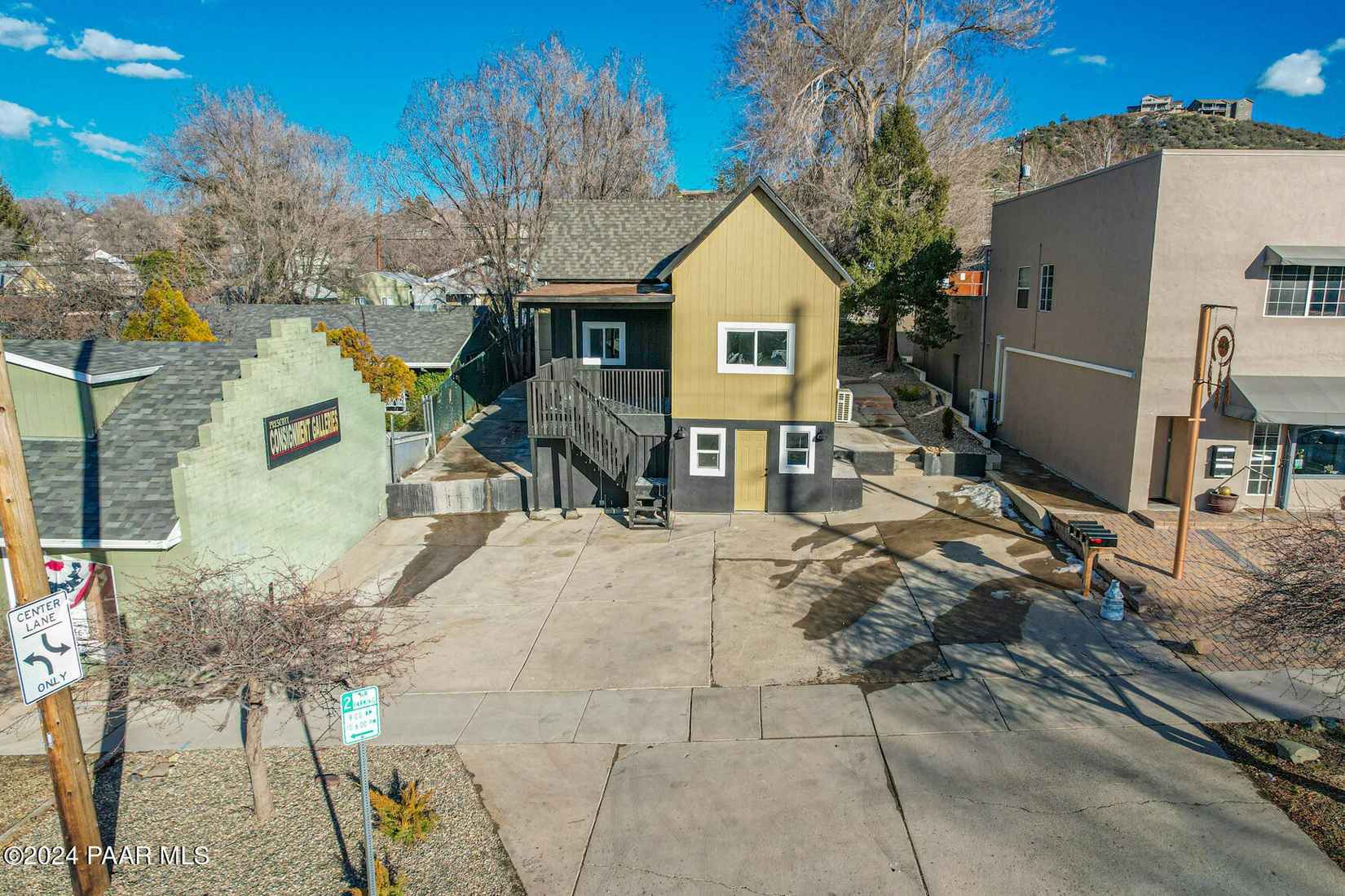 417 S Montezuma St  