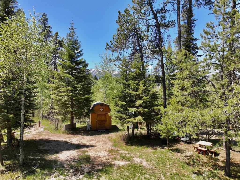 897 W Roseberry Rd  
