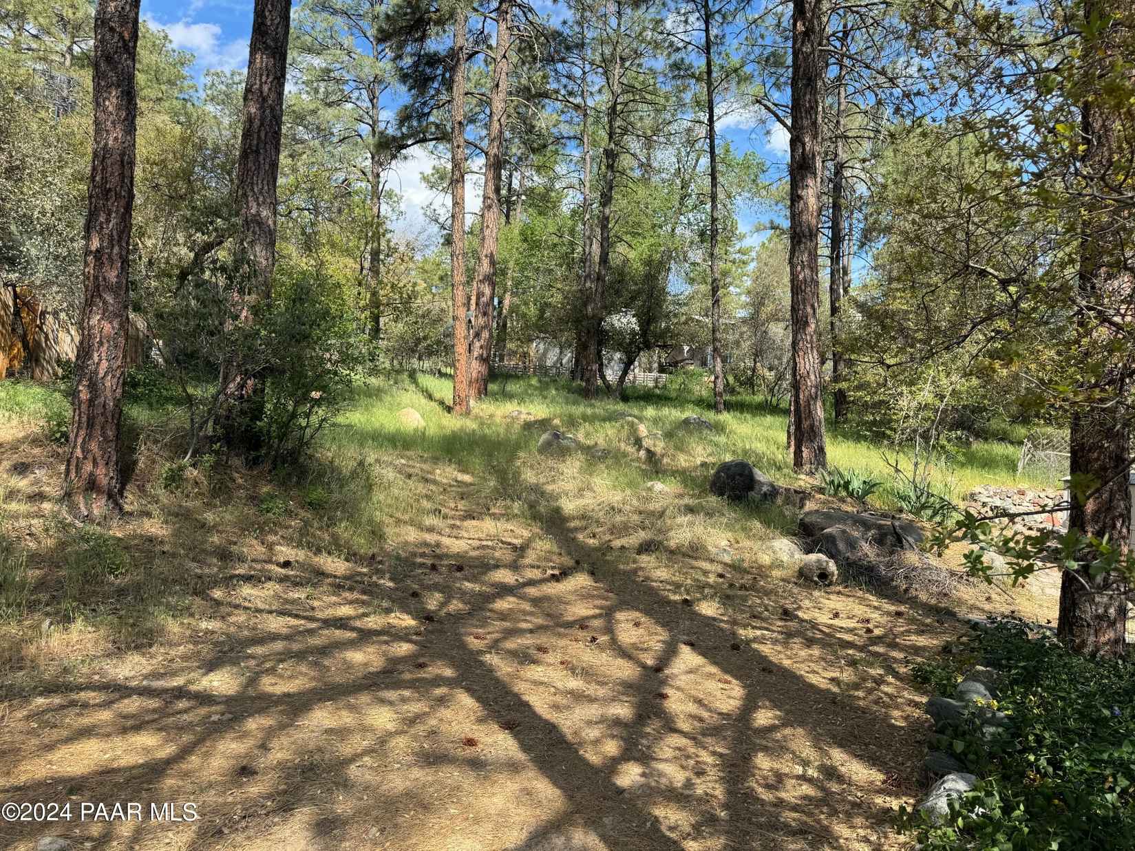 1014 S Apache Dr  
