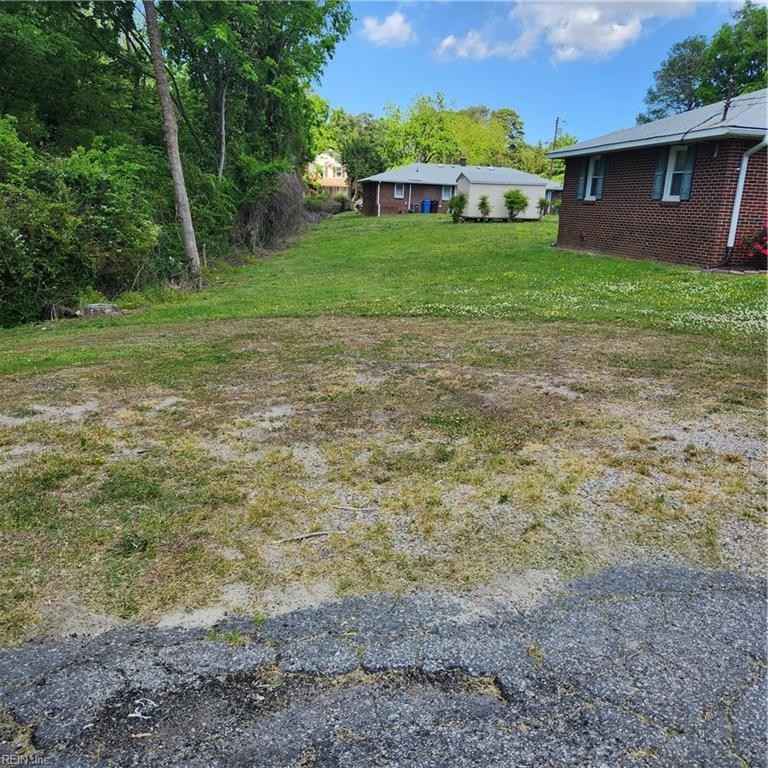 18ac Montclair AVE  