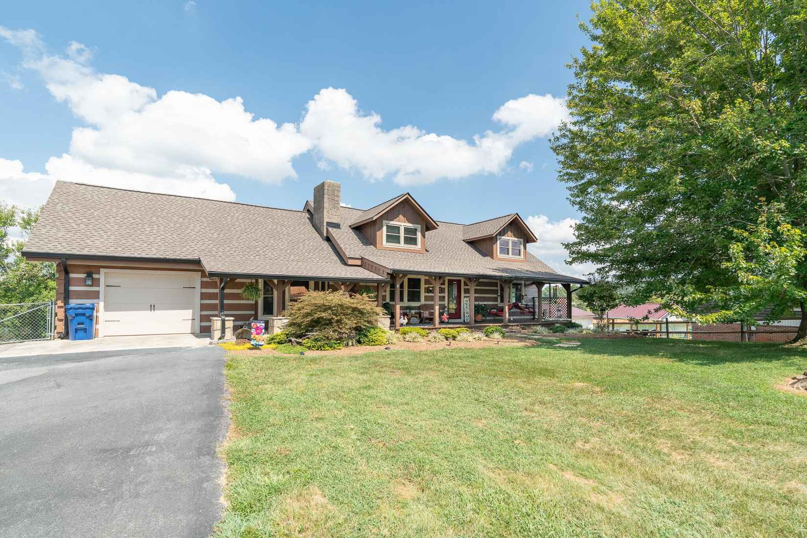 1116 LAKE Rdg DR  