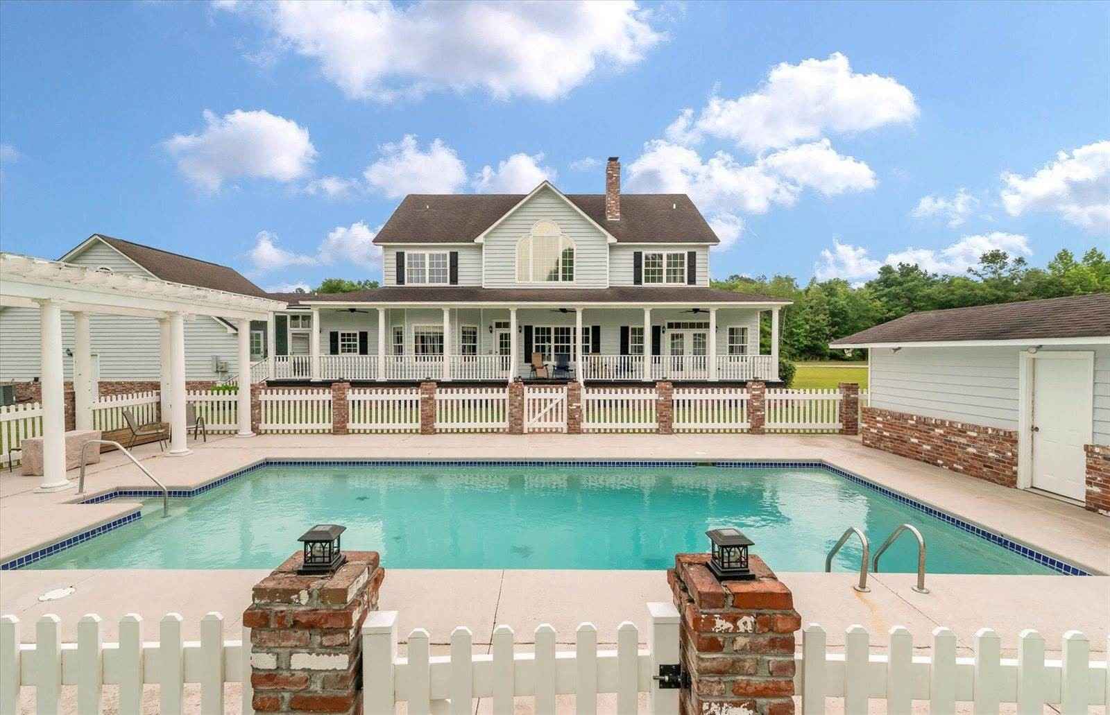 3015 Burlington Rd  
