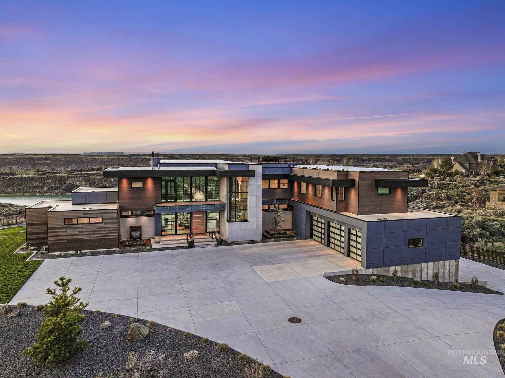 3409 Ridge Line Dr  