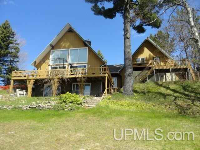 7753 N Evergreen  
