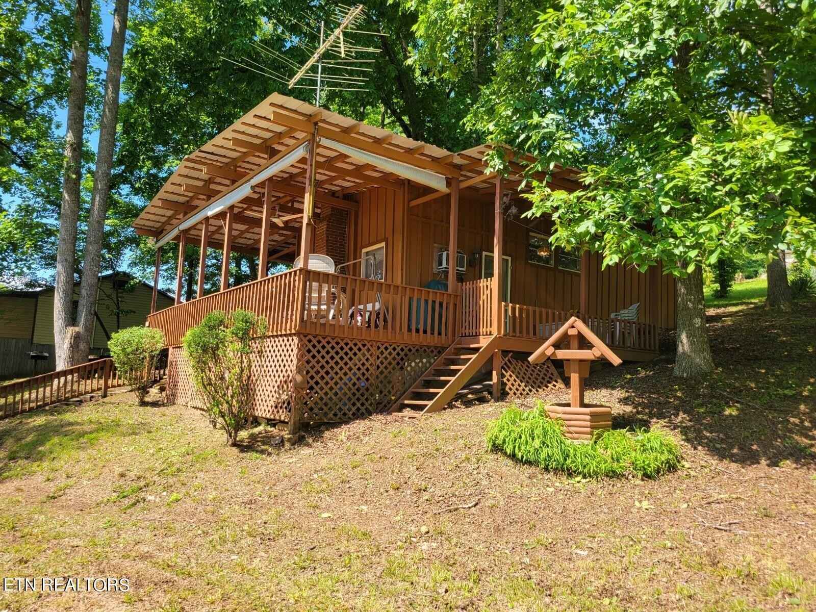 538 Flat Hollow Dock Rd  