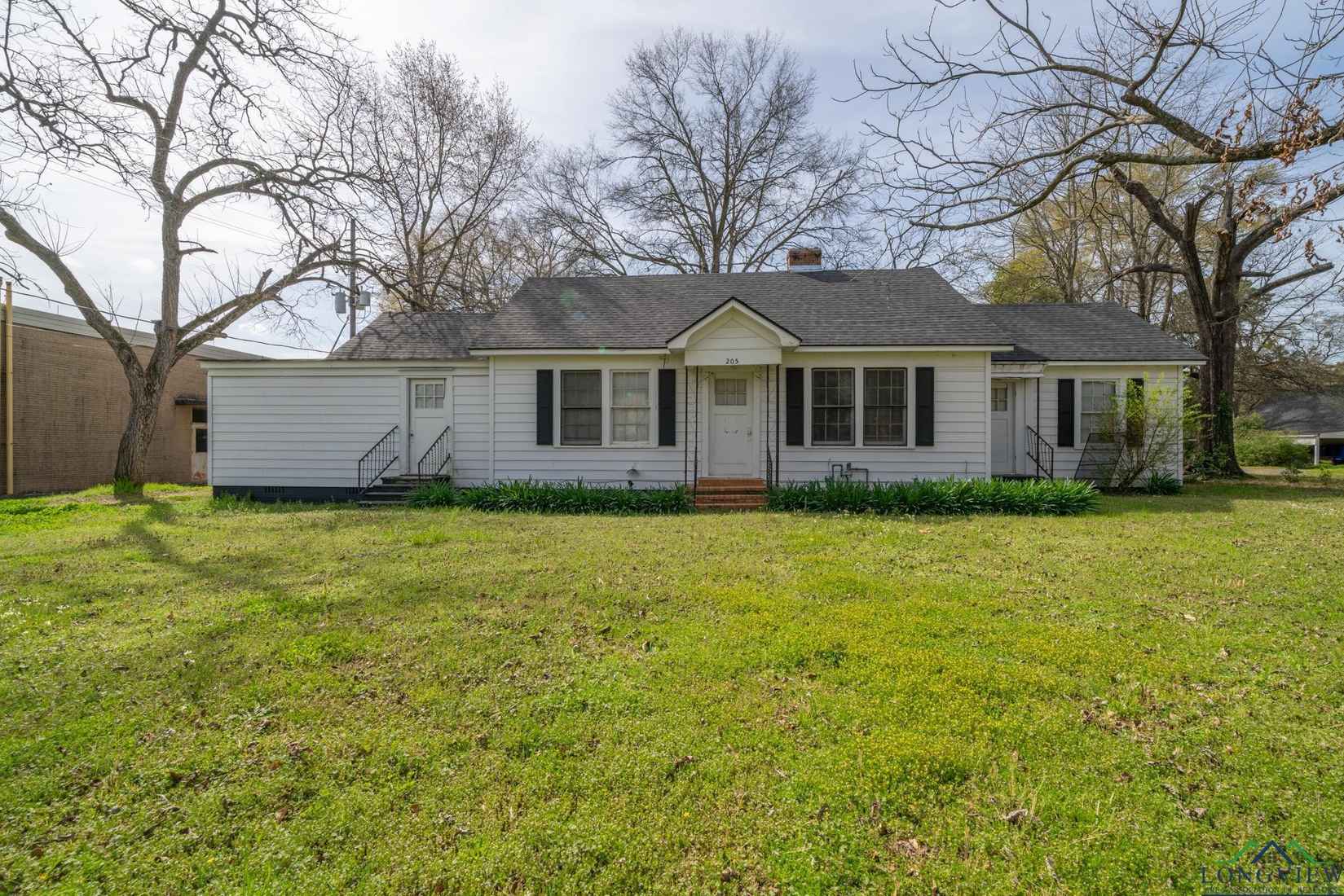 205 W Miller  