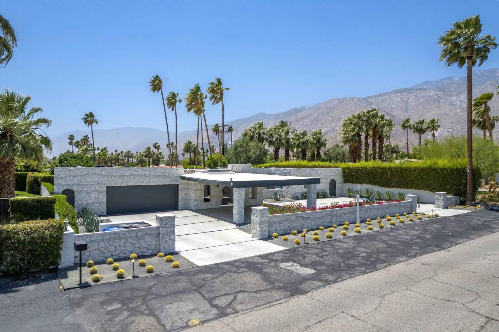 1055 E Paseo El Mirador  
