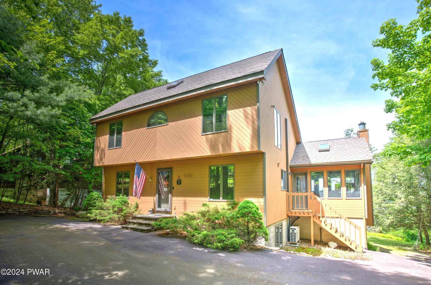 141 Pennwood Dr  