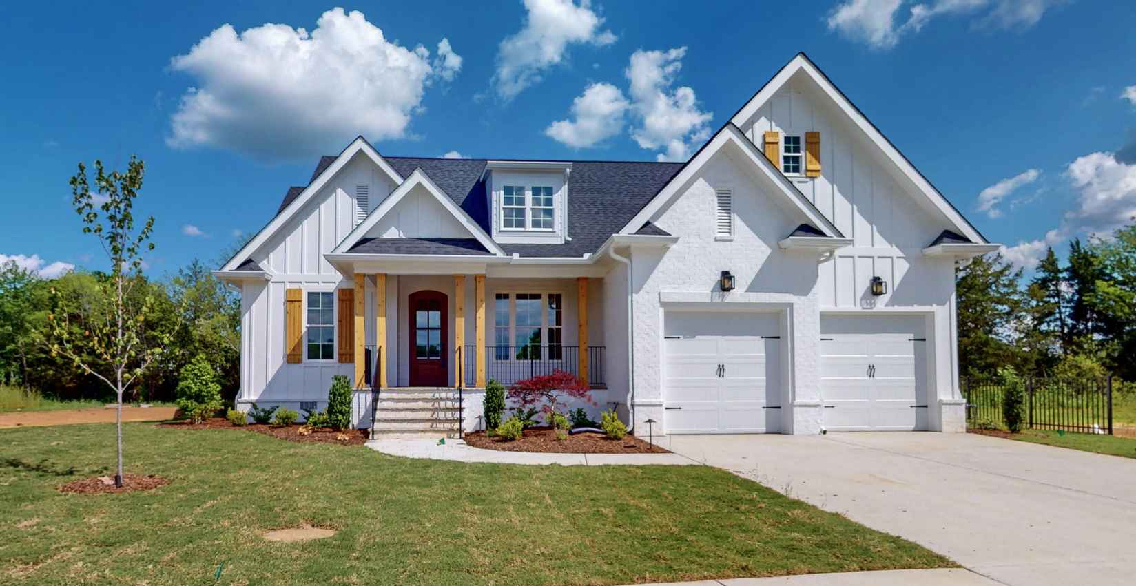 120 NW Arthur Ln  