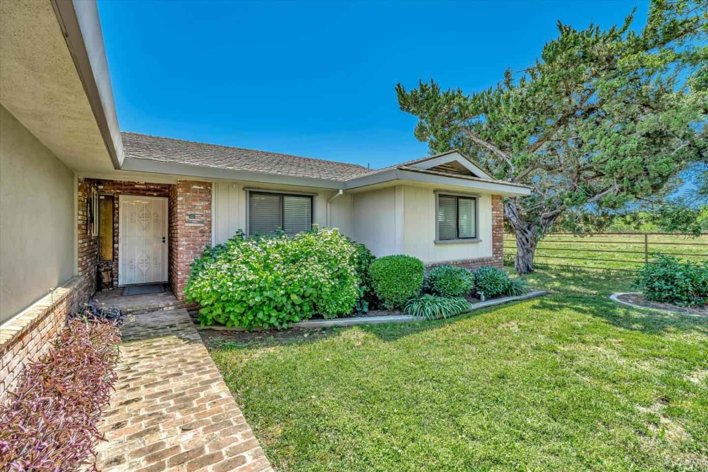 11618 Doerksen Rd  