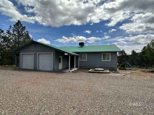 670-950 Susanville Rd  