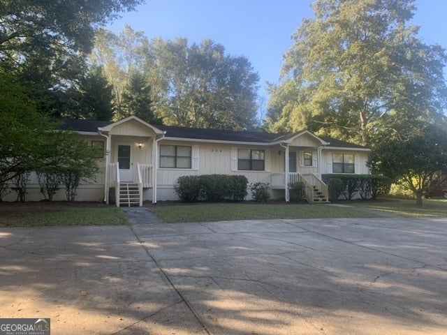 304 Powder Spgs St  