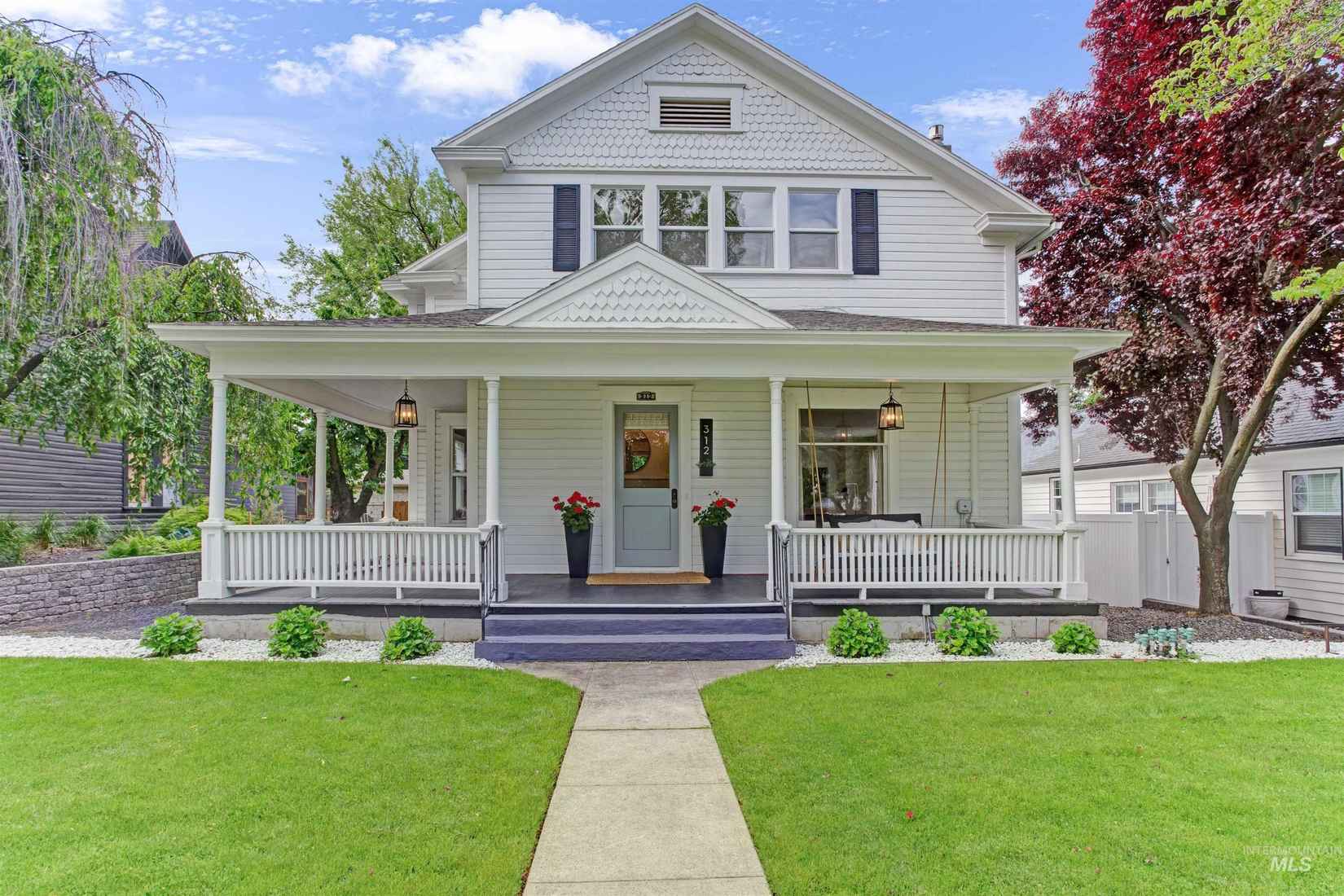 312 4th Ave  