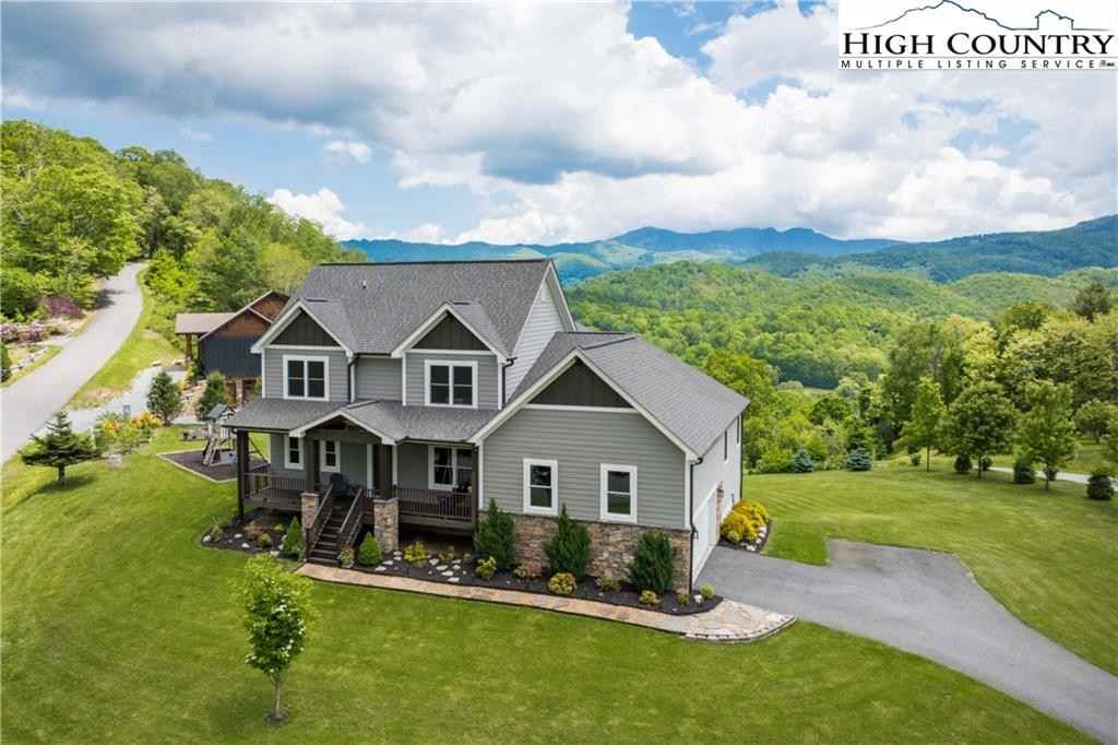 120 Silver Fox Ln  