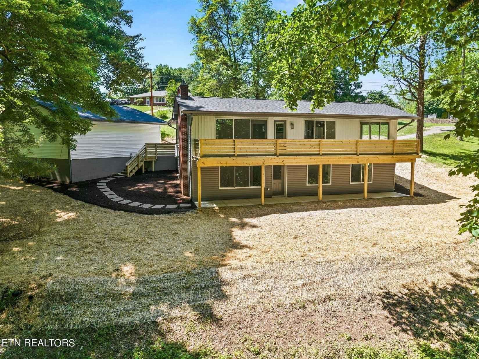141 Emory Hts Rd  