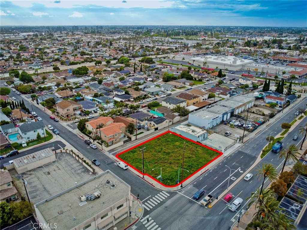 22021 Norwalk Blvd  