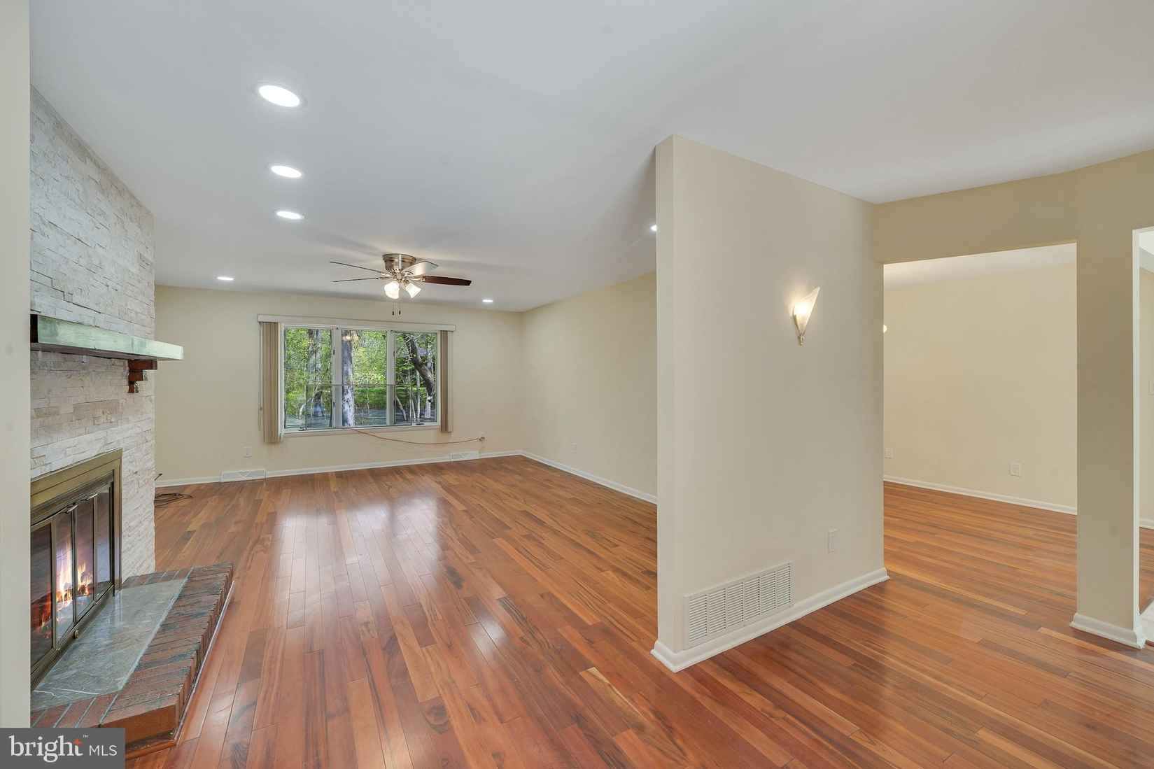 2031 BUSTLETON Rd  