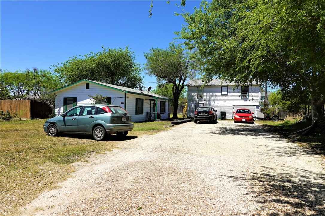 409-411 Fetick  