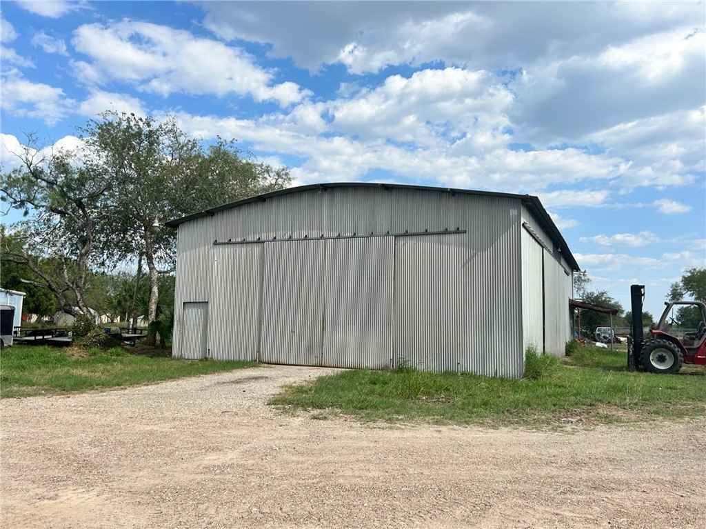 3148 E US 59 Hwy  