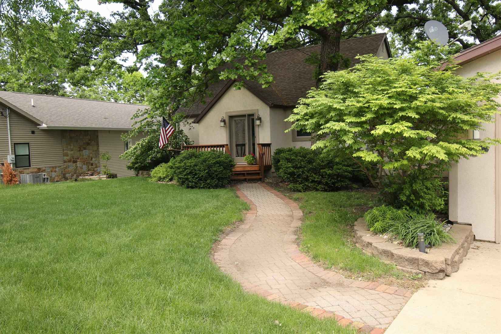 2421 FRANCIS SITES DR  