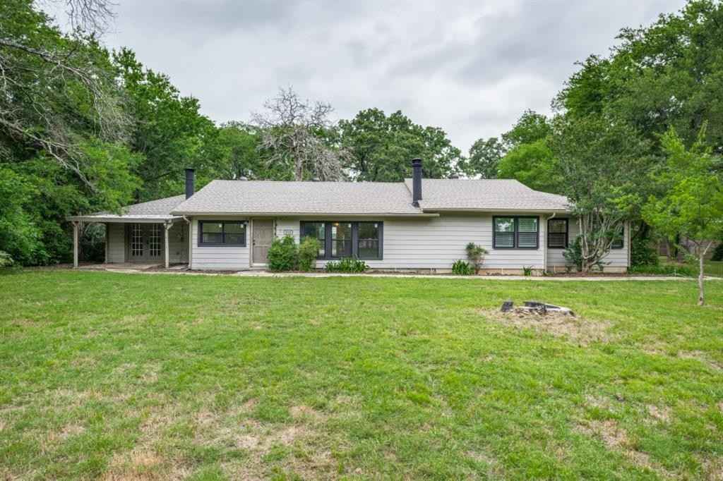 218 W Shady Shrs Rd  