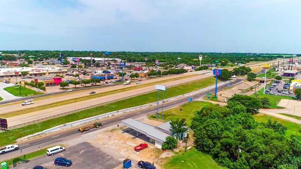 206 S Interstate Hwy 45  