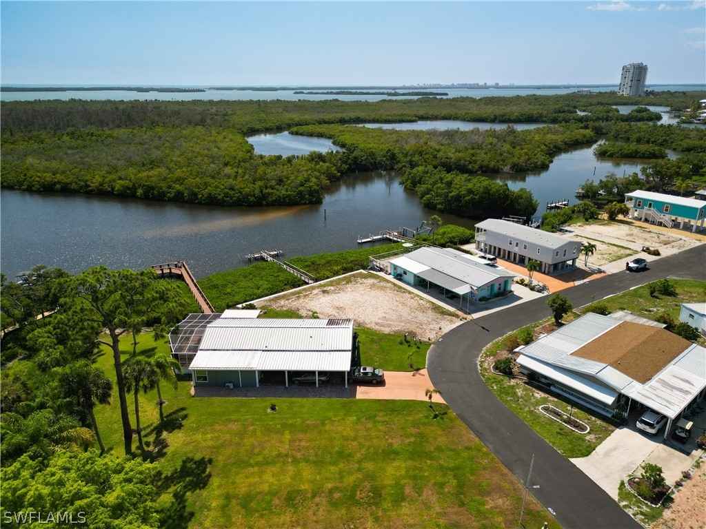 4717 Tahiti Dr  