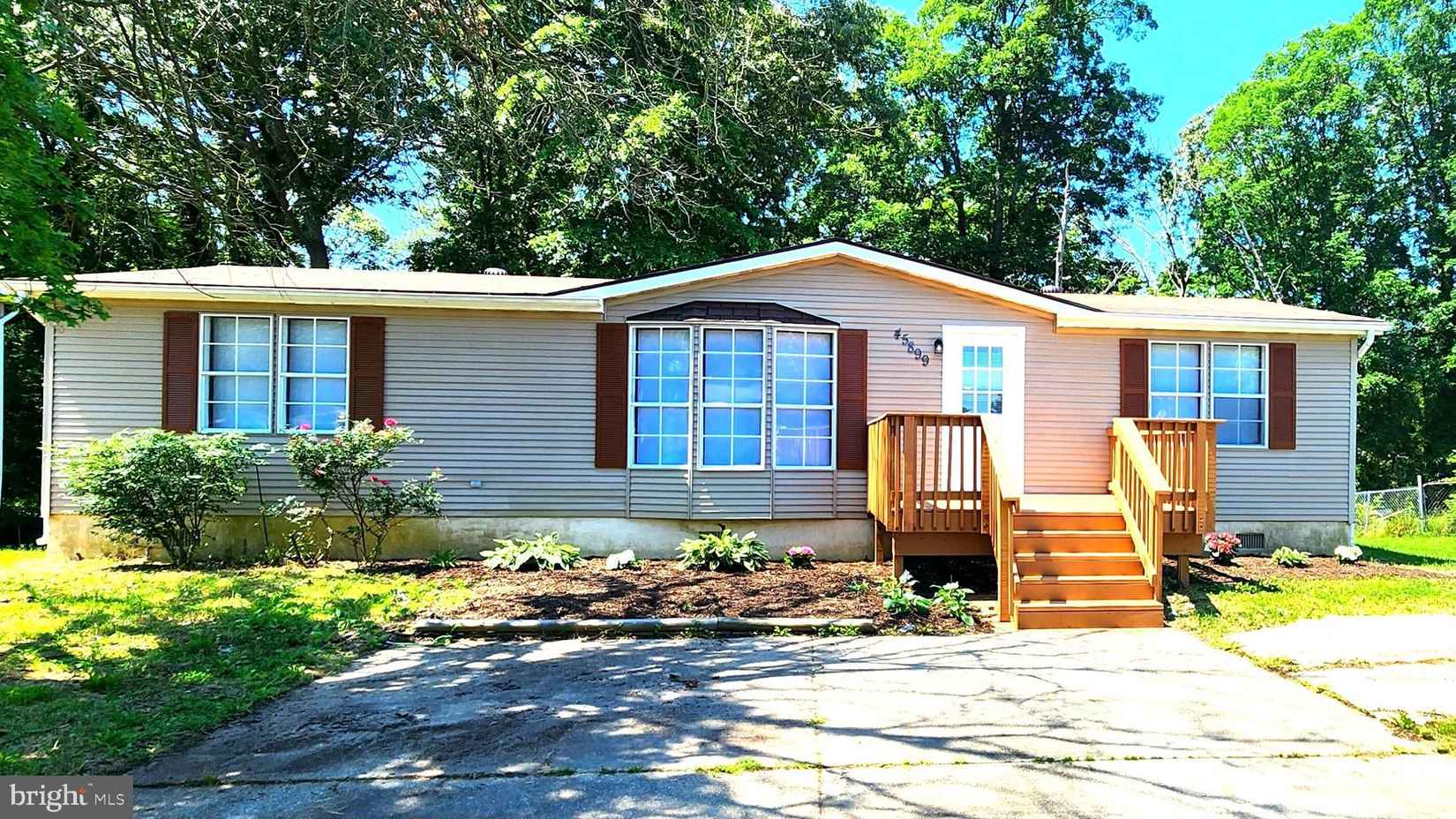 45899 S Springsteen Ct  