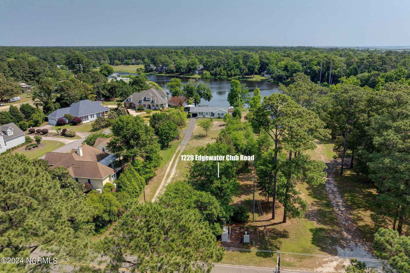 1229 Edgewater Clb Rd  