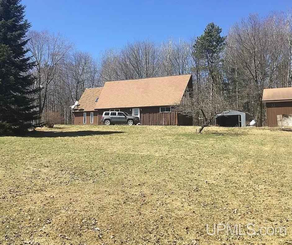 8390 Sunny Farm  