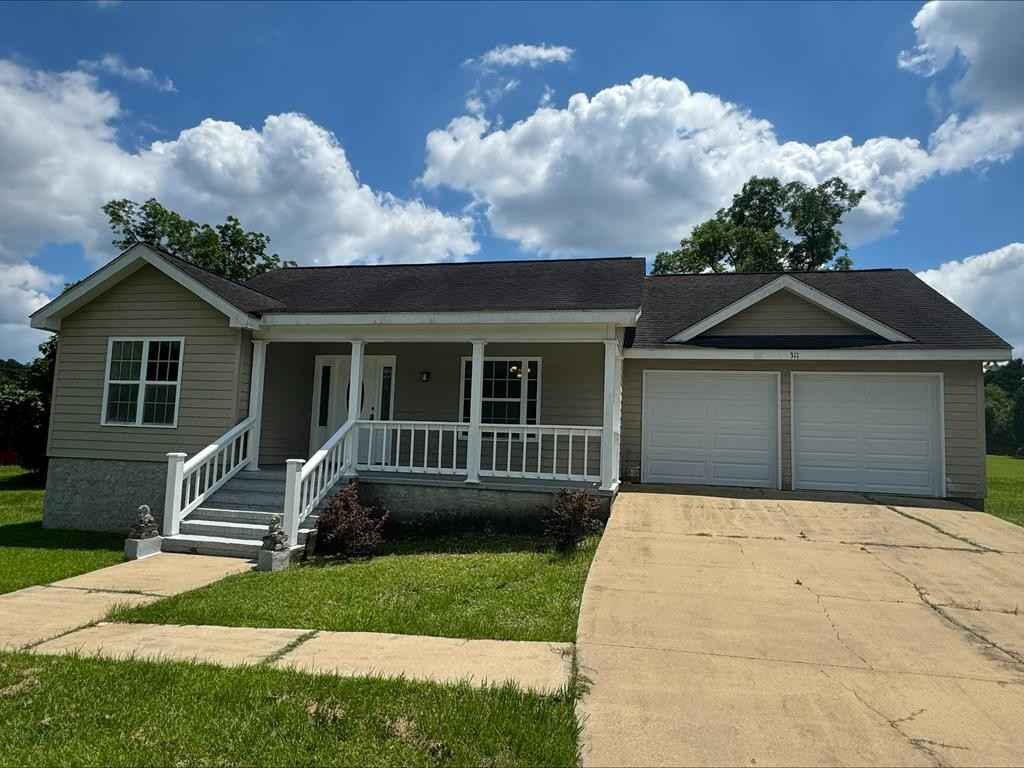 311 Maggie Ave  
