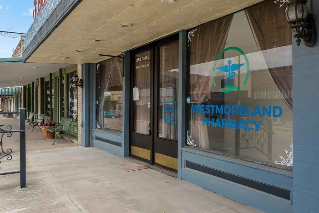 115 W Grand St  