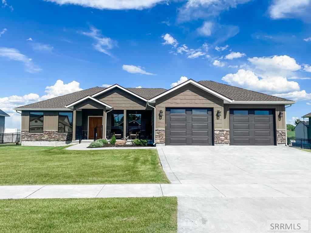 2936 Palmer Dr  
