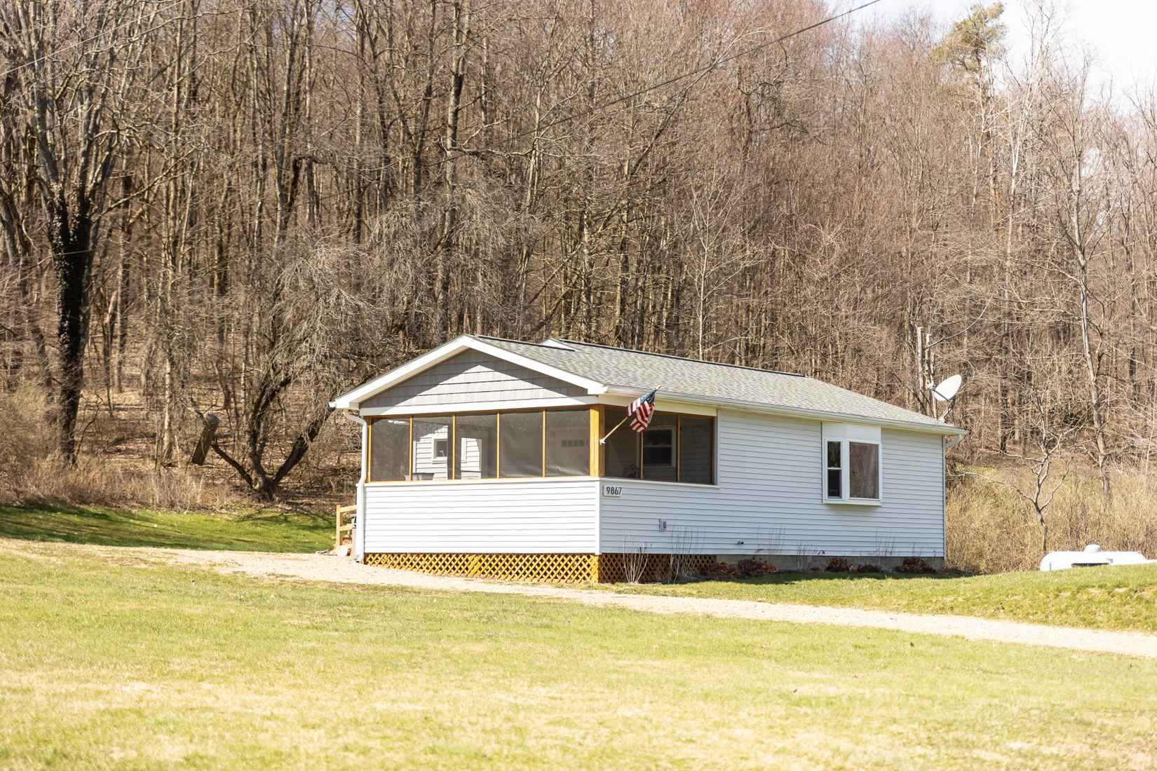 9867 Fauncetown Rd  