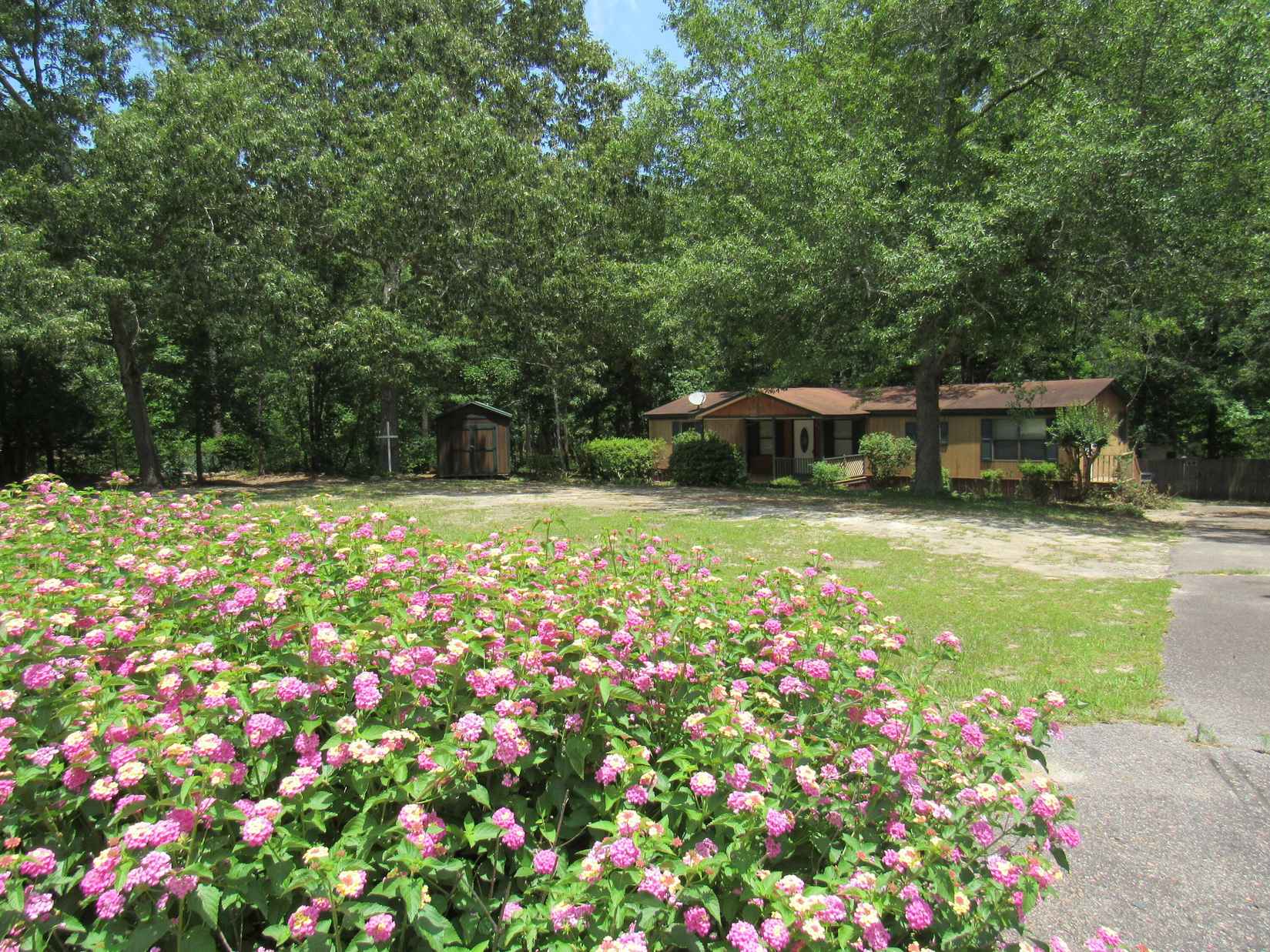 460 Hickory Dr  