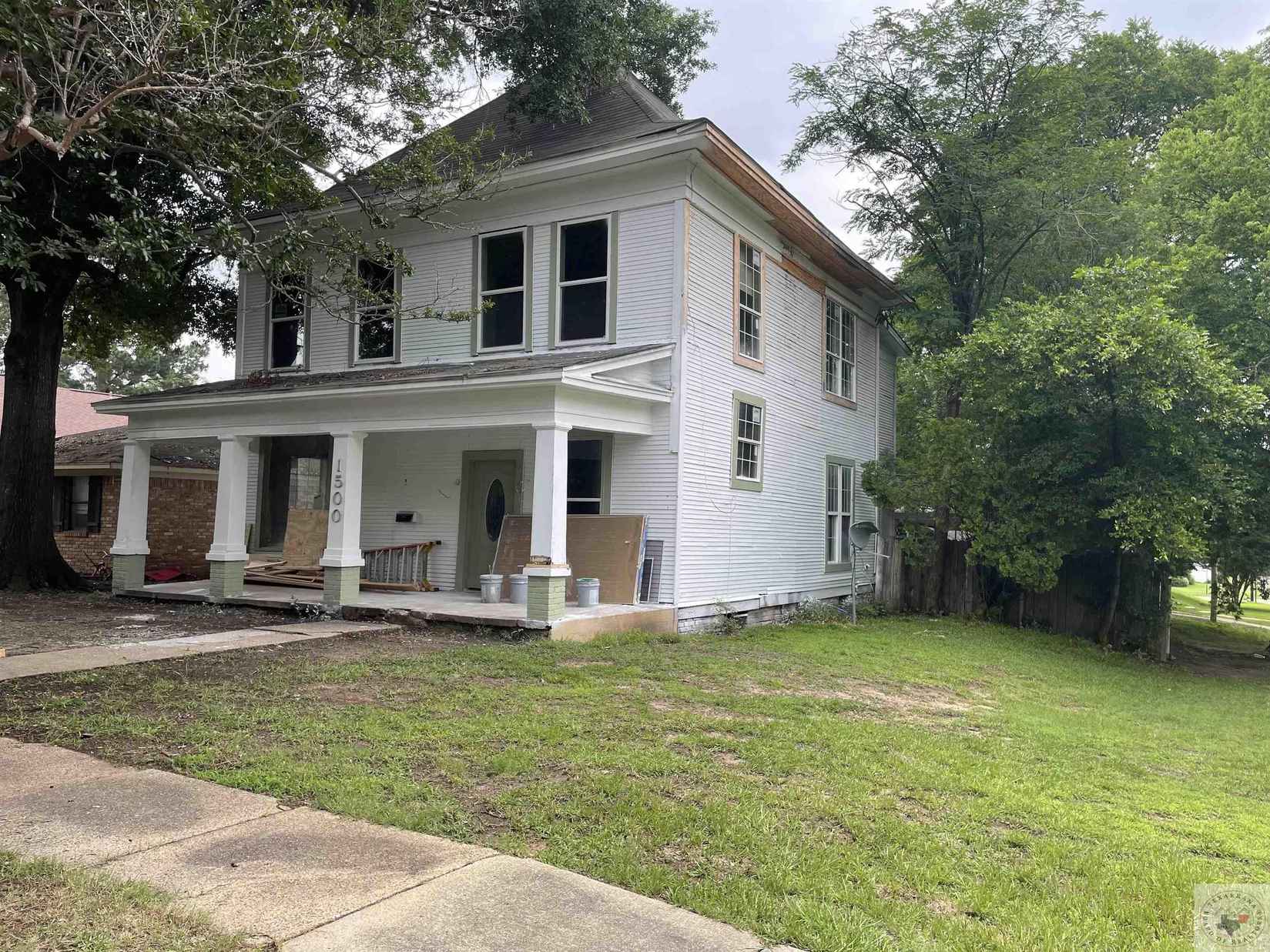 1500 Pecan St  