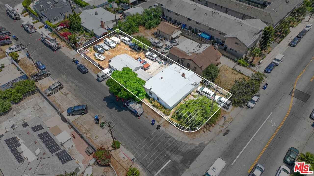 6462 Tujunga Ave  