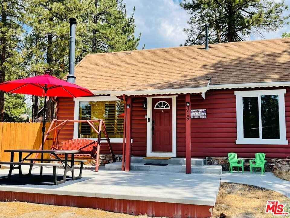 319 Arroyo Dr  
