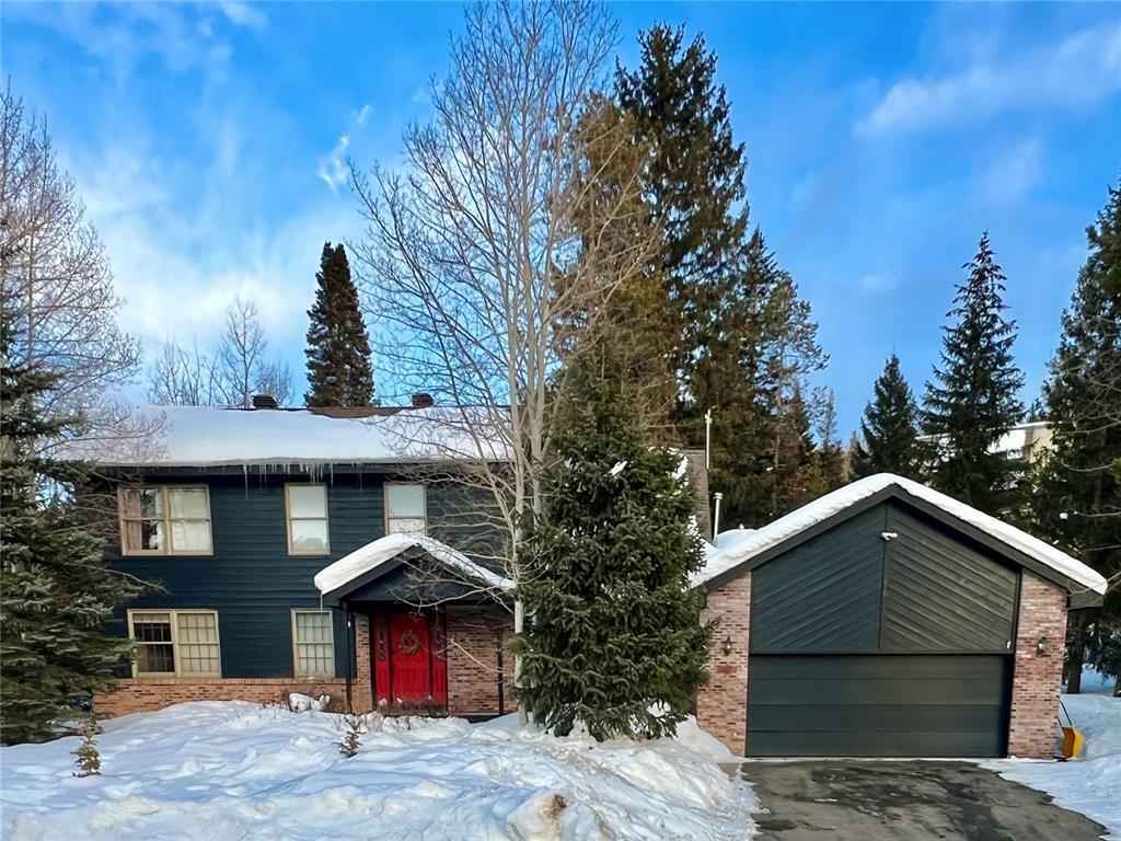 216 Cottonwood Dr  