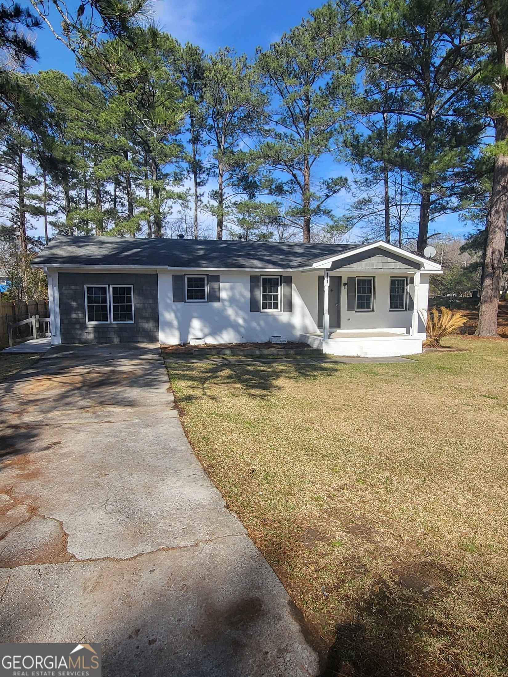 141 Edgewood Cir  