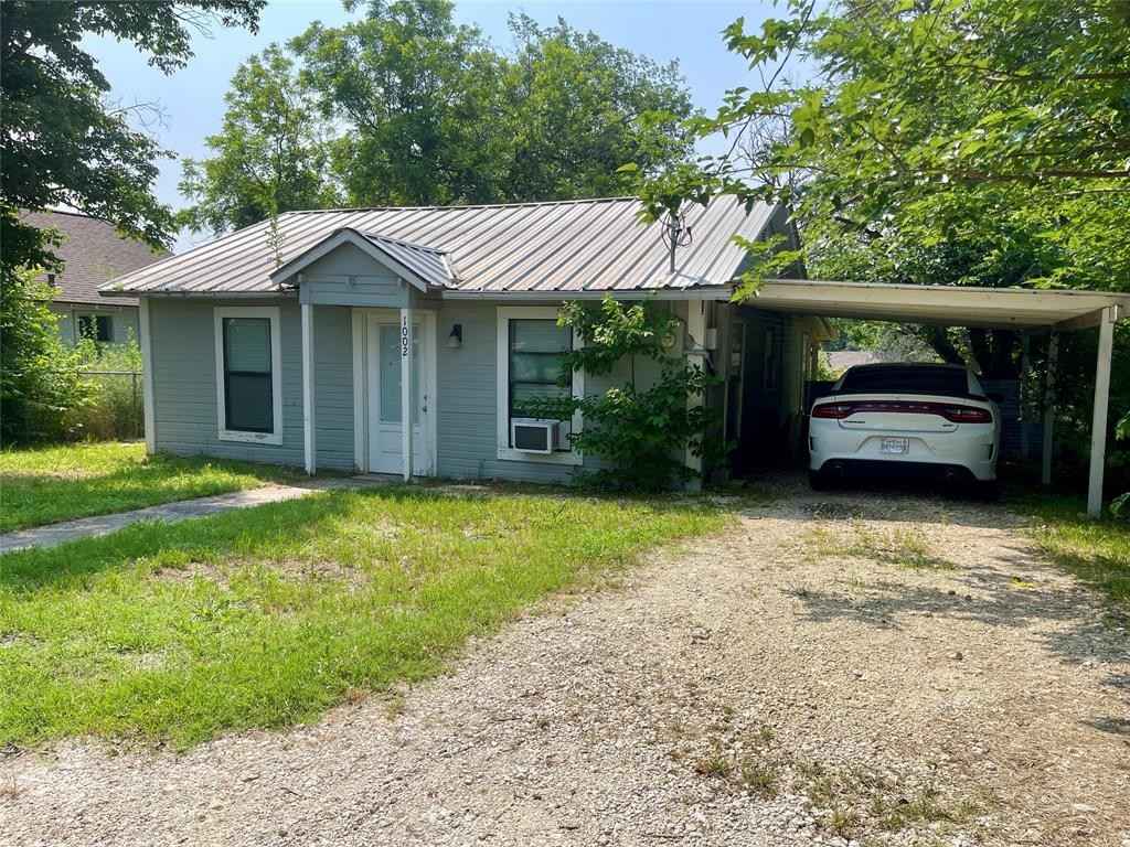 1002 E Dodge St  