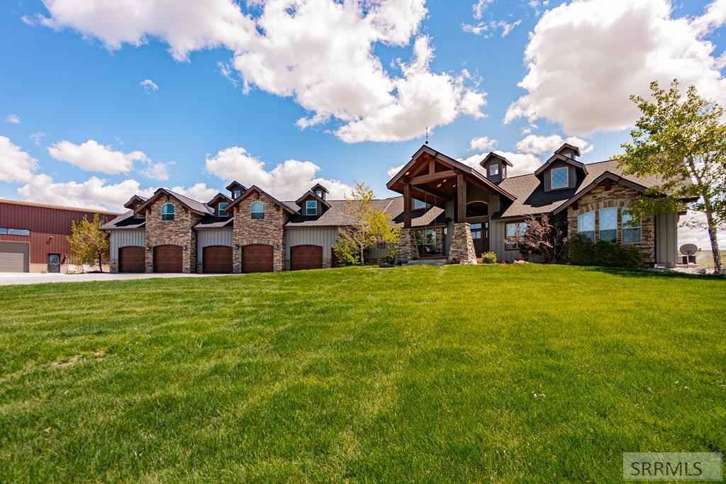 6439 Red Blf Ln  