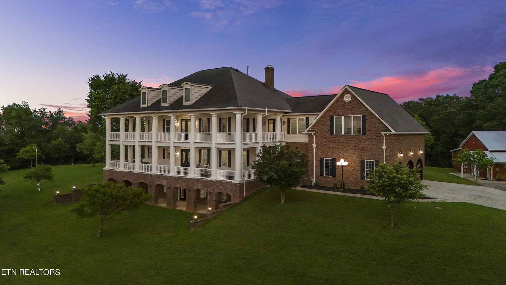 159 Farrs Rd  