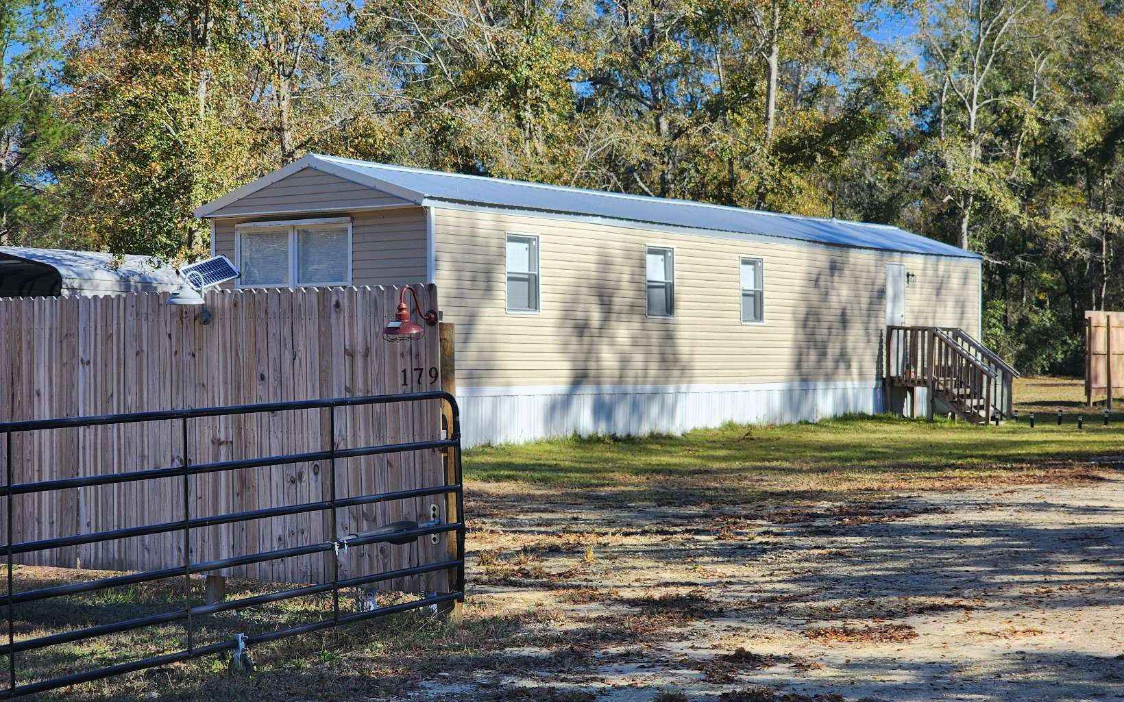 179 SW CHURCHILL Way  